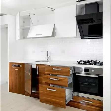 2+1 Luxury House For Rent Esmirna